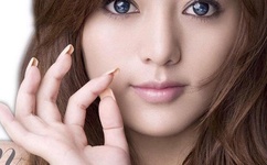 20岁男借钱包养30多岁少妇